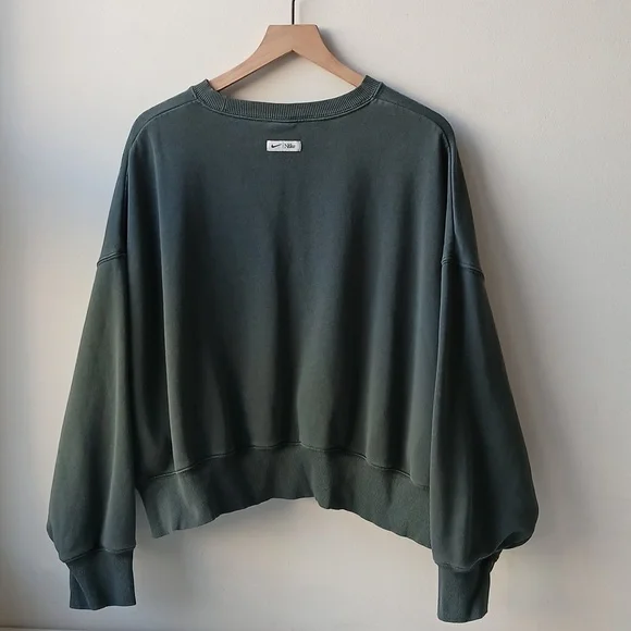 Nike Oversized Crop Sweatshirt Green Women's Large - Picture 3 of 7